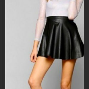 H&M Divided vegan leather skater skirt - size 12